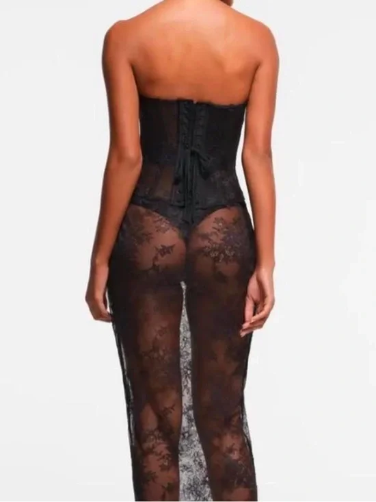 SKIMS Black ultra fine corset lace dress comes with straps - Picture 3 of 3